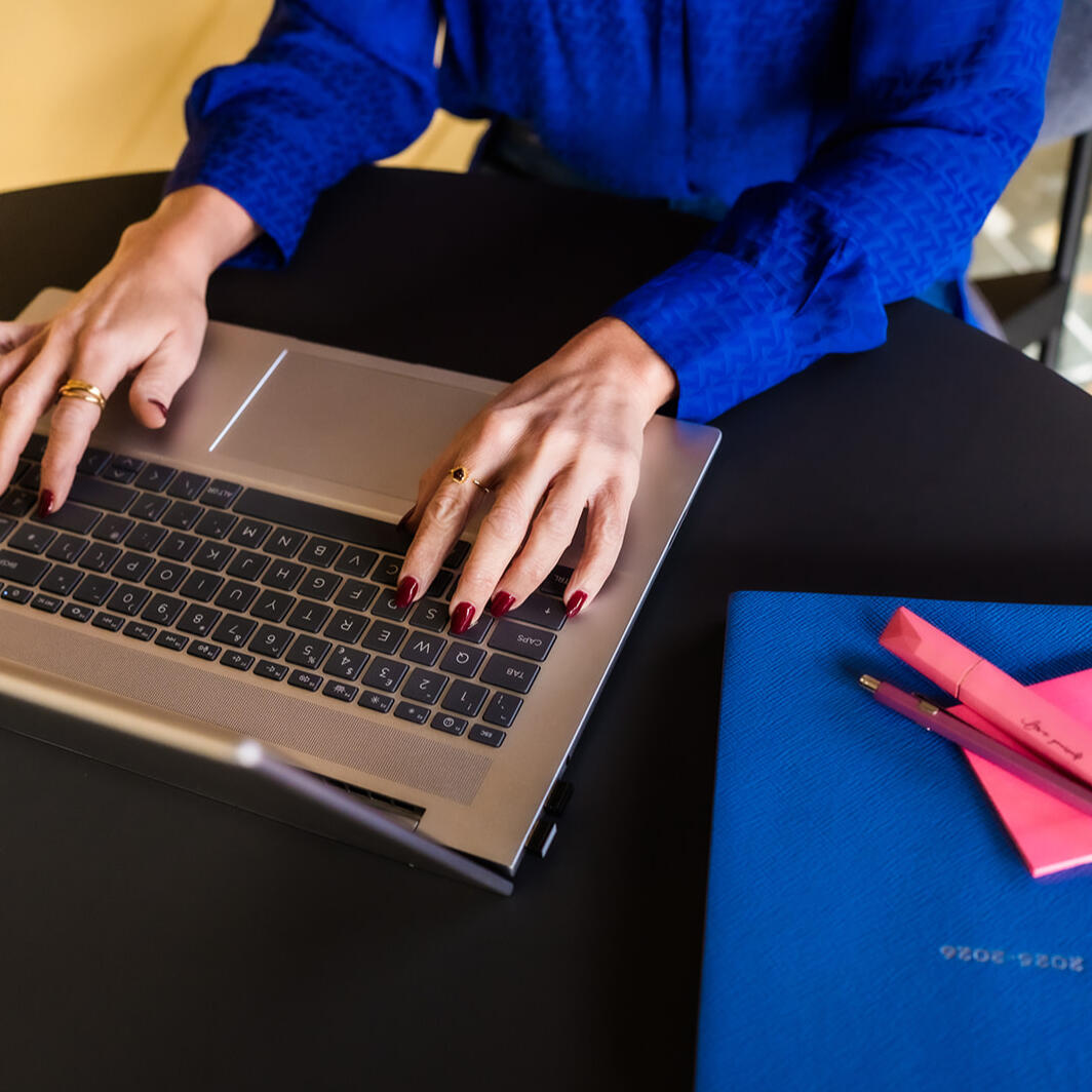 Dawn Jackson Dawn Jackson on a laptop